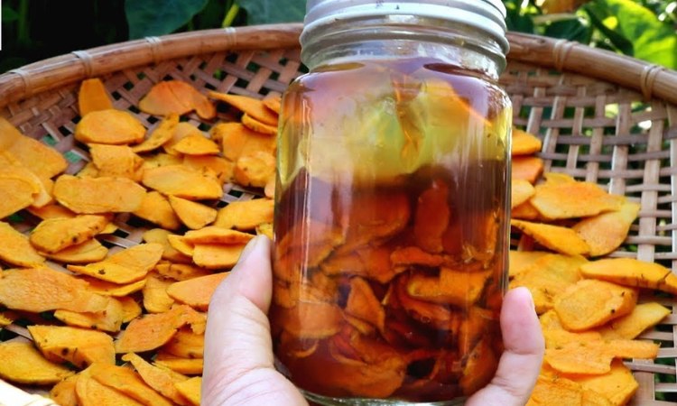 1. Nghệ tươi ngâm mật ong 1