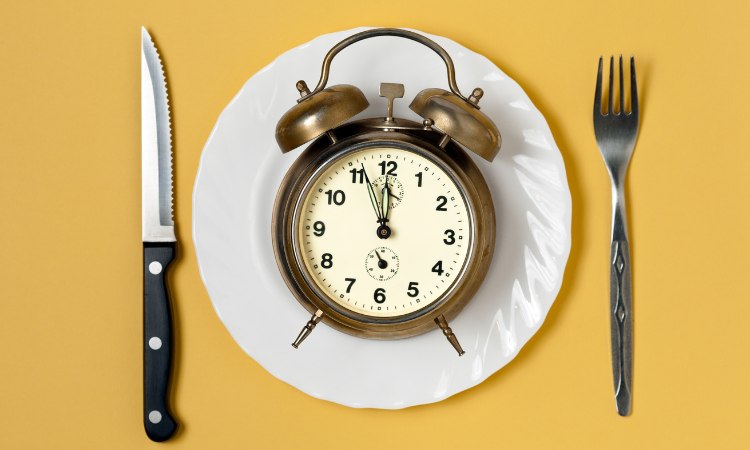 1. Ăn tối đúng giờ và lựa chọn thực phẩm dễ tiêu 1