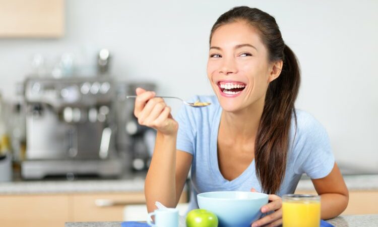Khắc phục và phòng ngừa việc nhịn ăn gây đau dạ dày? 1