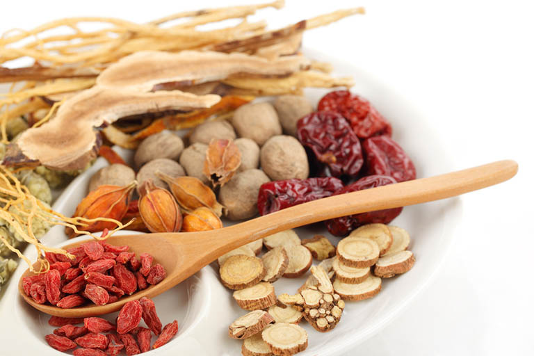 Sử dụng bài thuốc Đông y 2